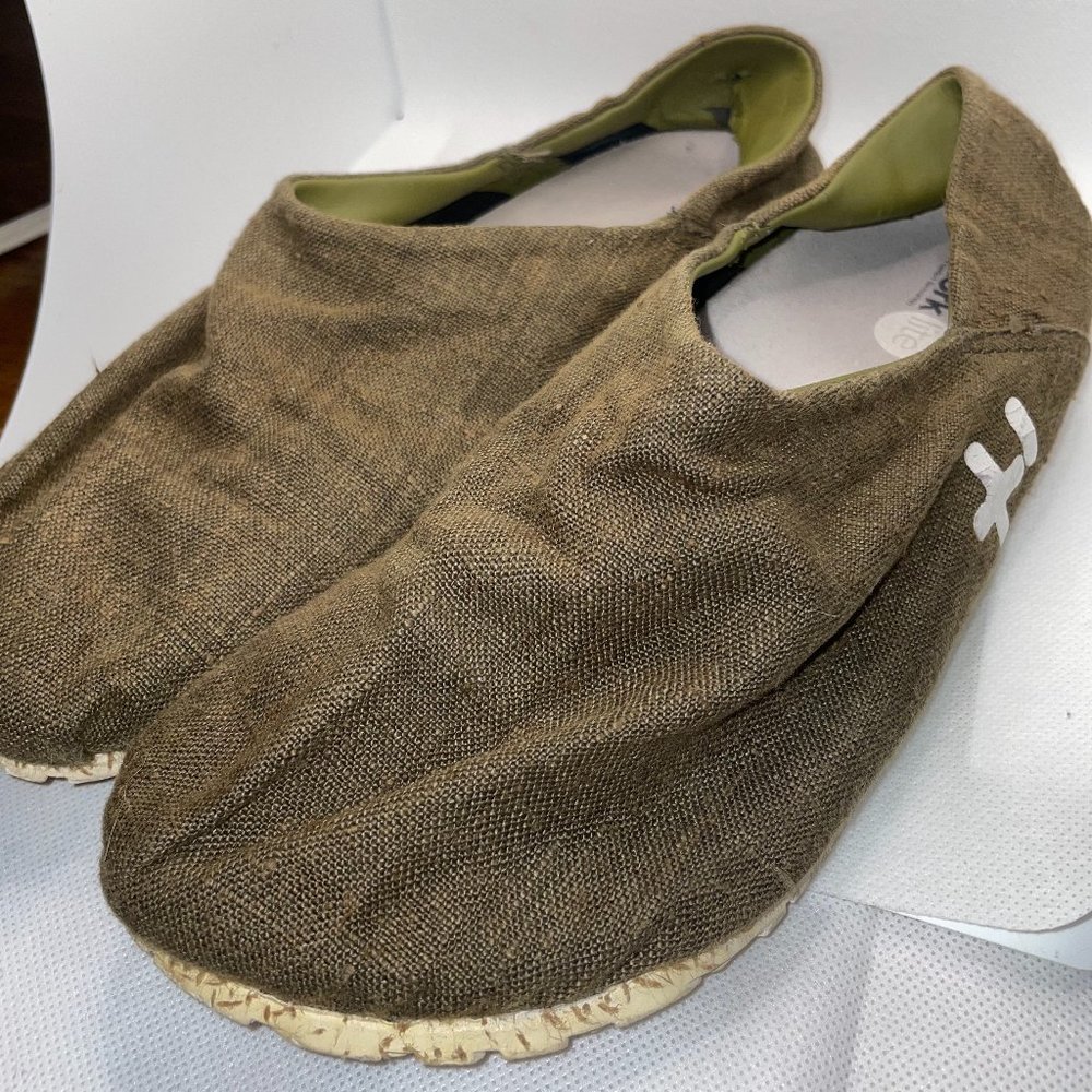 Green Linen Otz Shoes - Women's 7